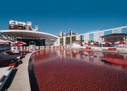 SELECTUM LUXURY RESORT Pools & Beach
